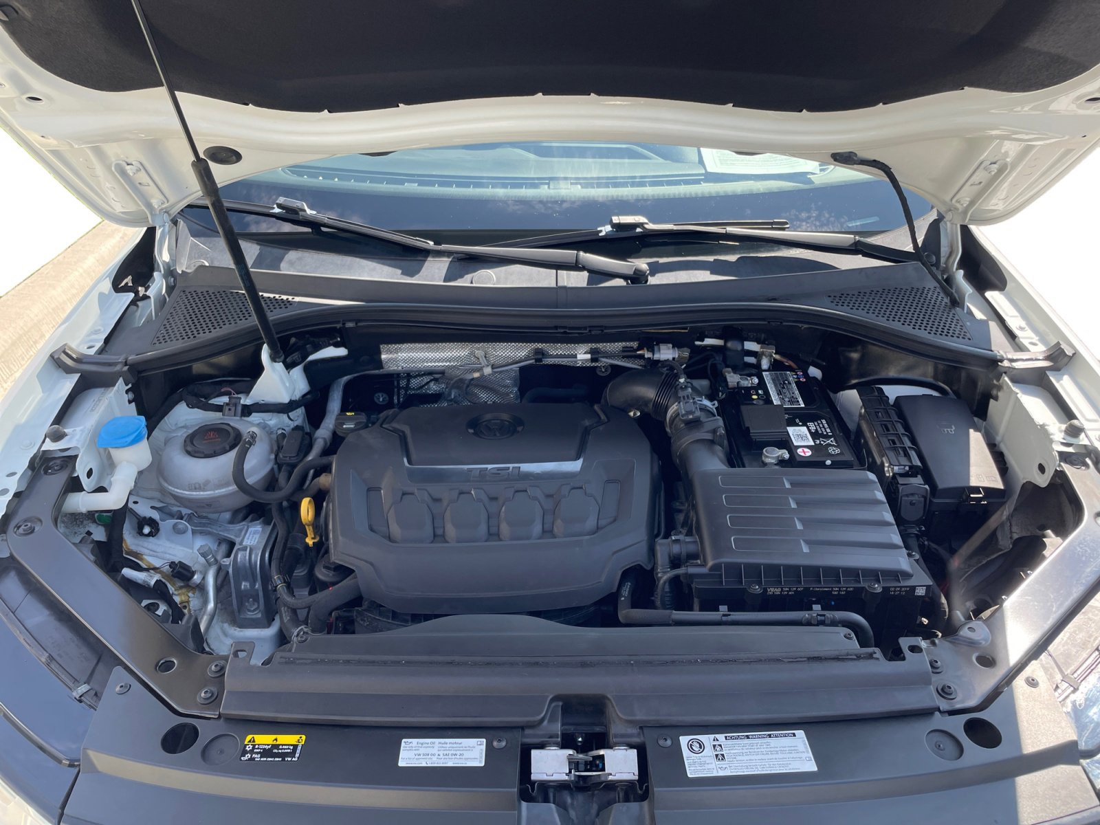 2020 Volkswagen Tiguan SE photo 5