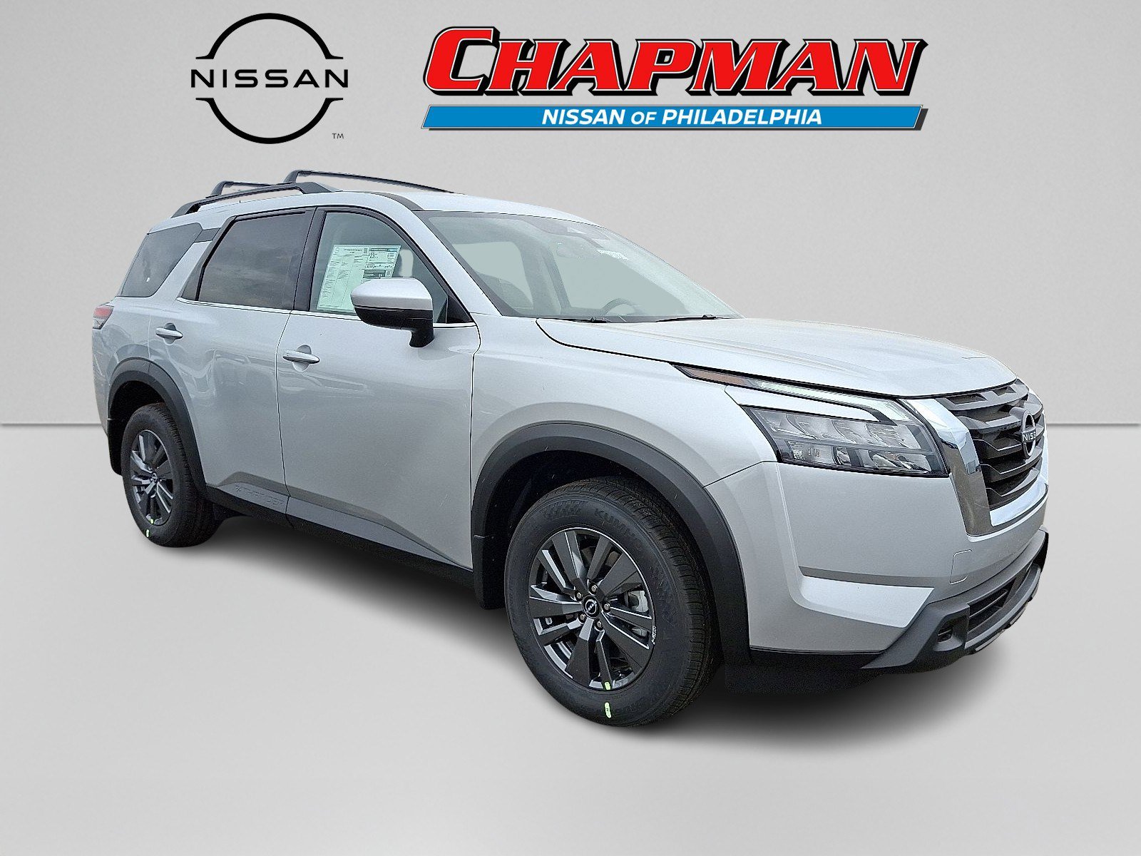 2025 Nissan Pathfinder SV's photo