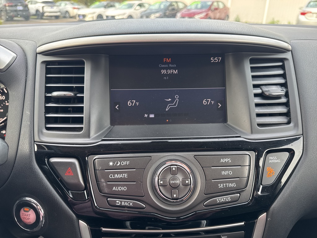 2018 Nissan Pathfinder SV photo 7