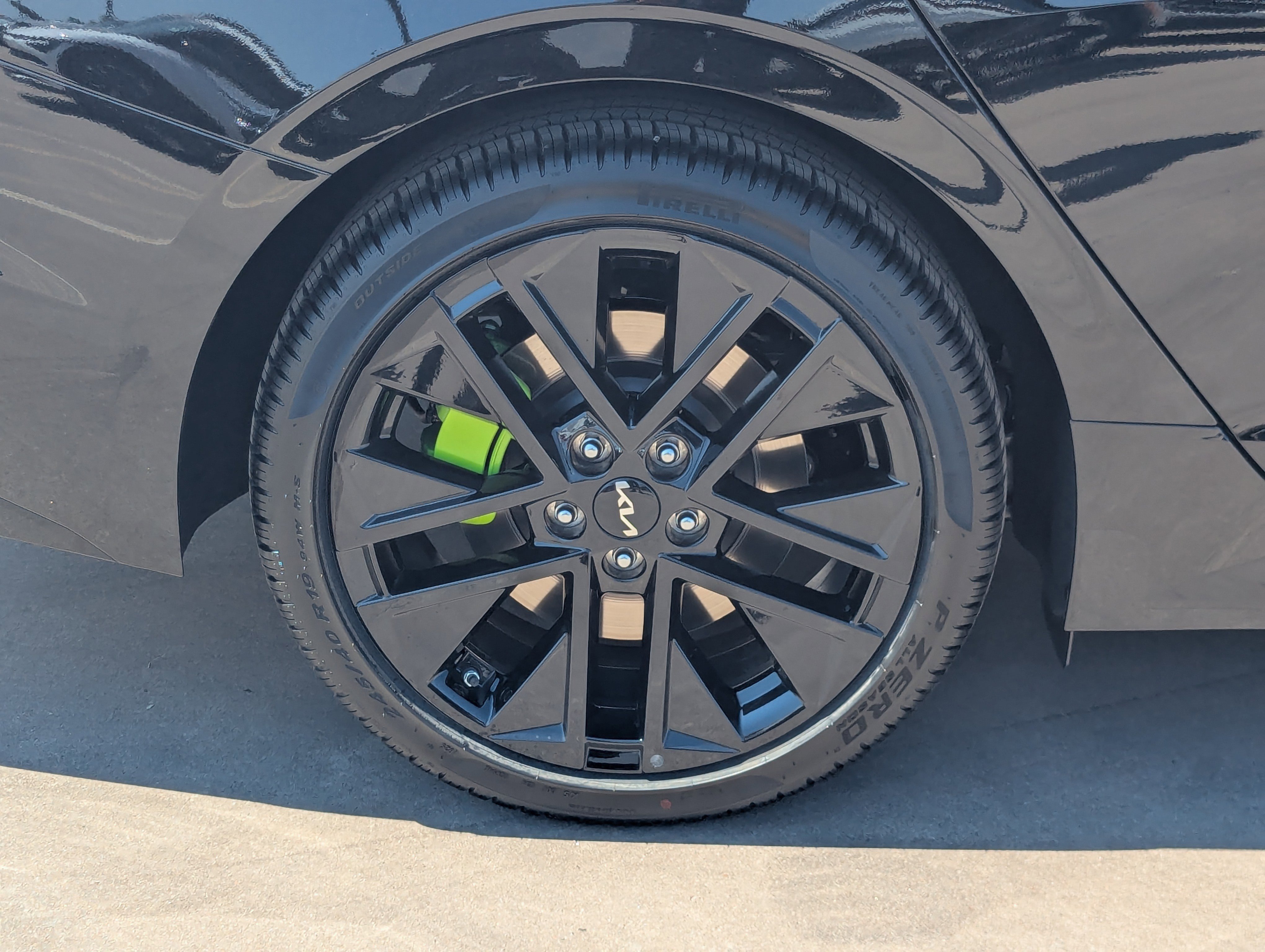 2026 Kia K5 GT photo 2