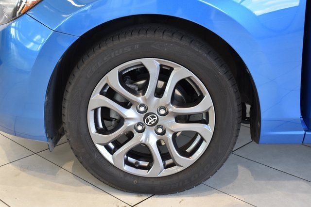 2019 Toyota Yaris LE photo 24