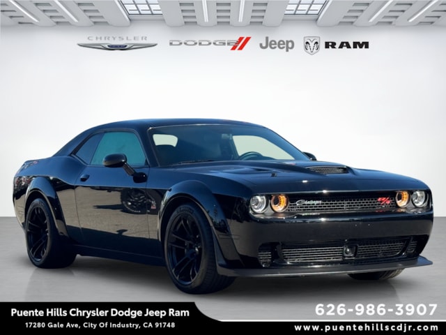 2023 Dodge Challenger R/T's photo