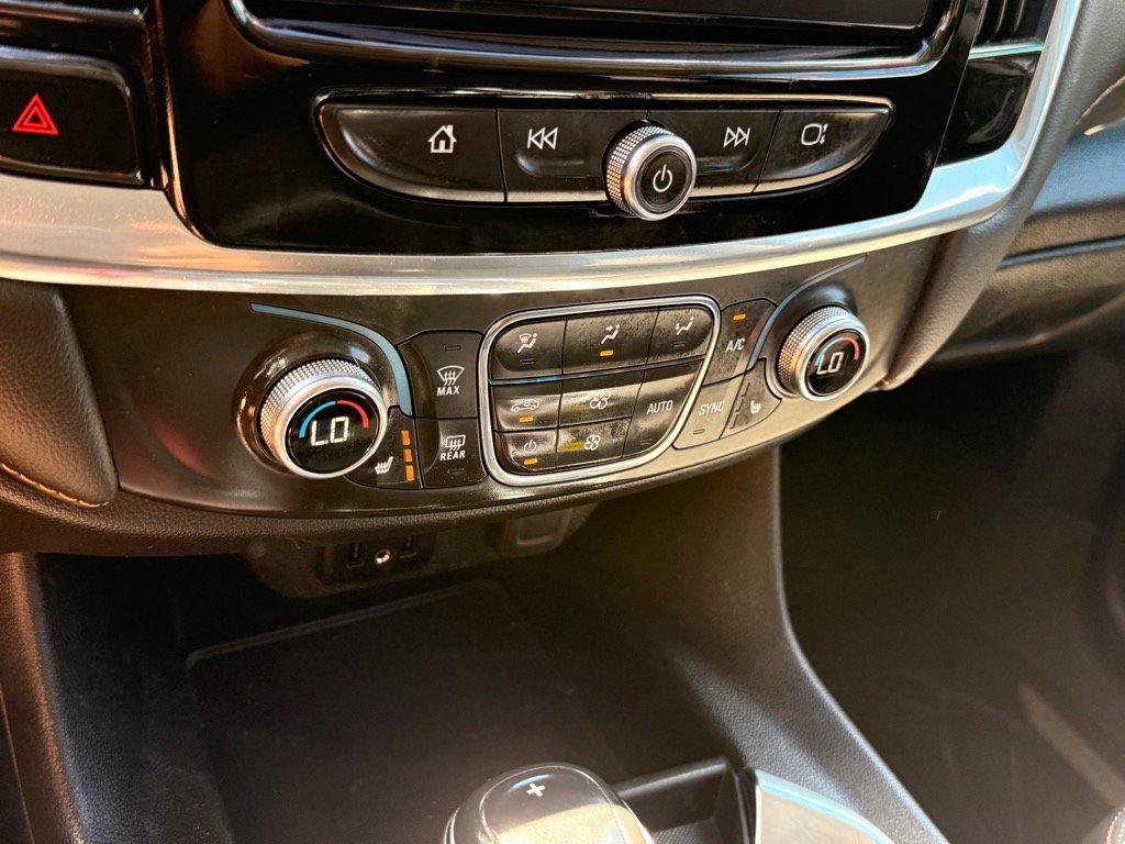 2020 Chevrolet Traverse Cloth 1LT photo 17
