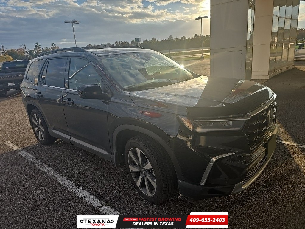 2025 Honda Pilot Touring's photo