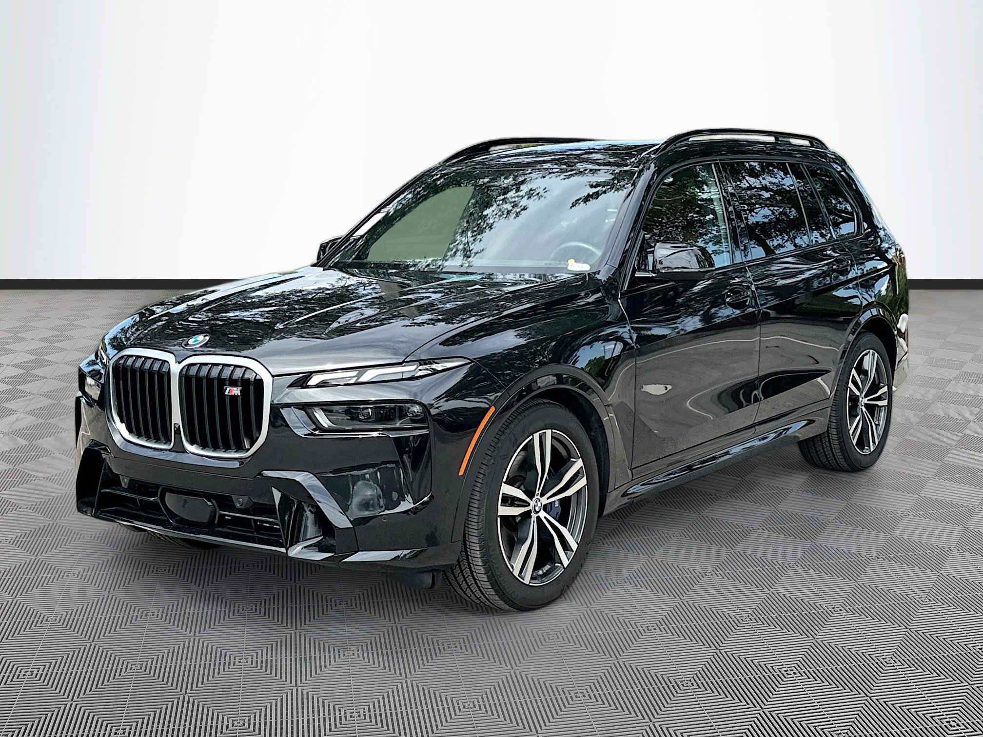 2025 Bmw X7 M60i photo 3