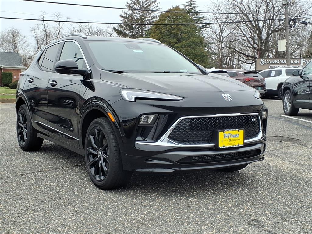 2026 Buick Encore GX Sport Touring photo 2