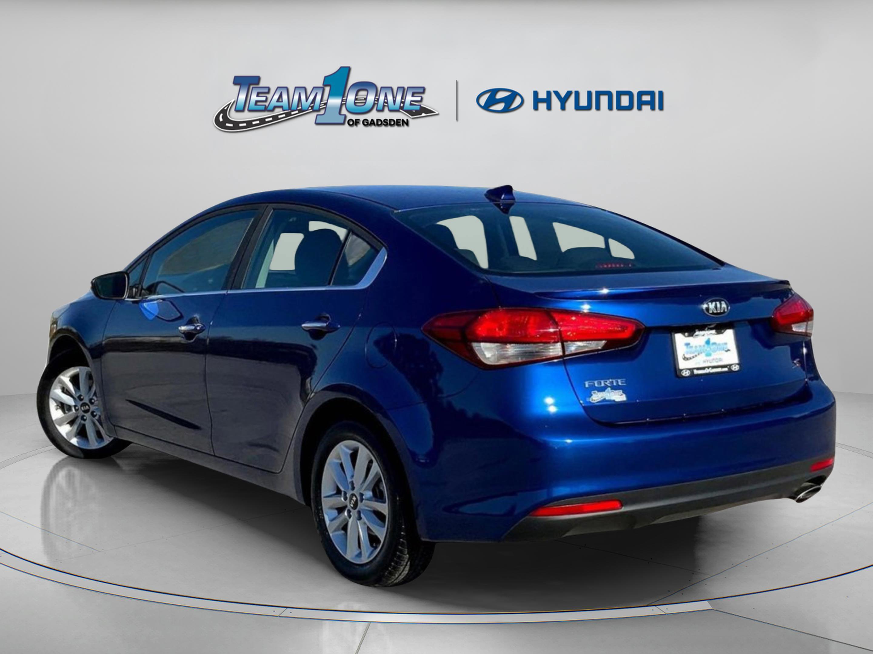 2017 Kia Forte S photo 4