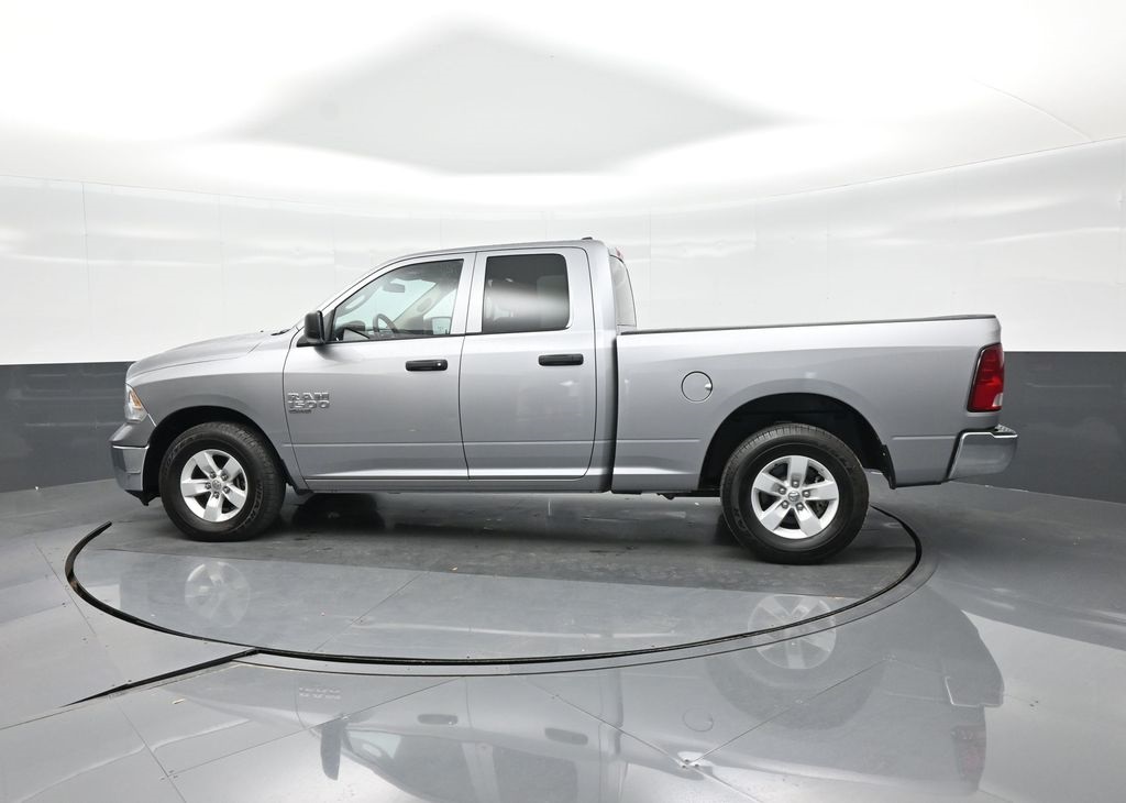 2024 Ram 1500 Classic SLT photo 3