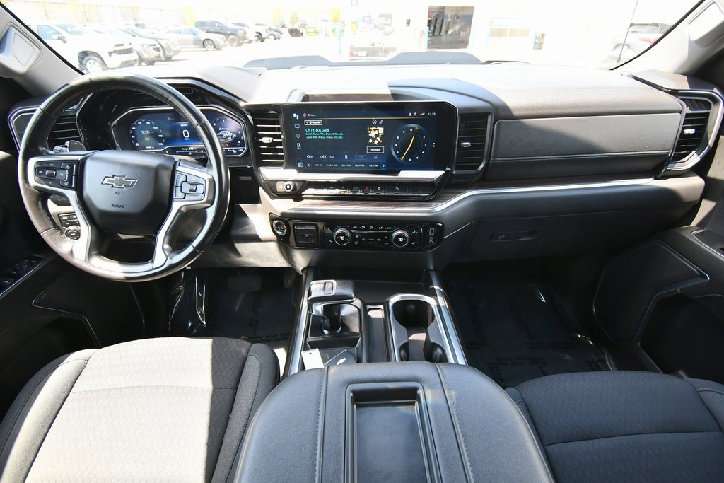 2022 Chevrolet Silverado 1500 LT Trail Boss photo 3