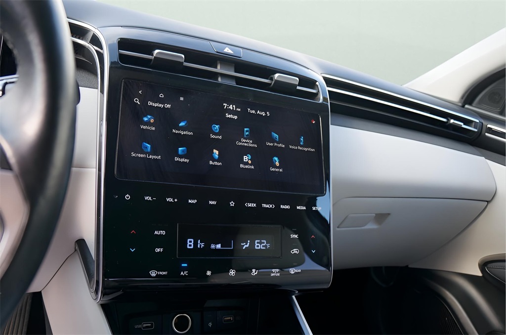 2022 Hyundai Tucson Limited photo 16