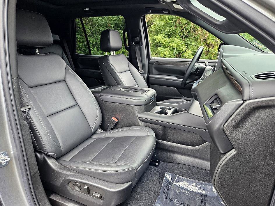 2022 Chevrolet Tahoe Z71 photo 14
