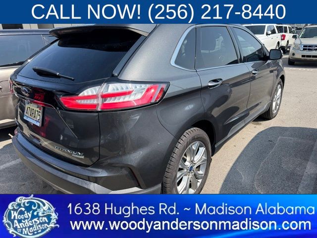 2019 Ford Edge Titanium photo 5
