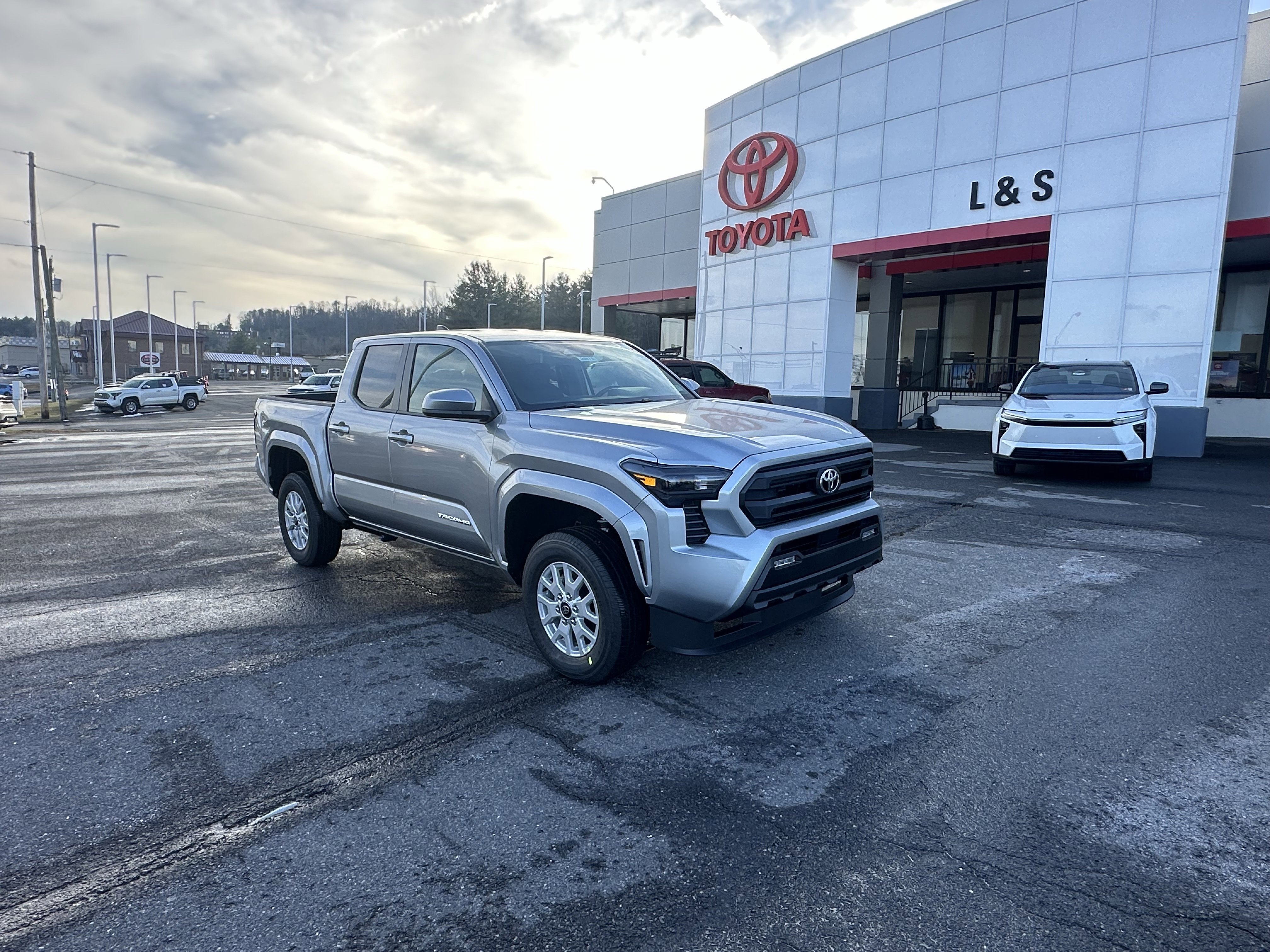 2026 Toyota Tacoma SR5's photo