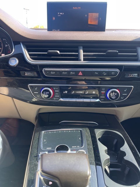 2018 Audi Q7 3.0T Premium Plus photo 9