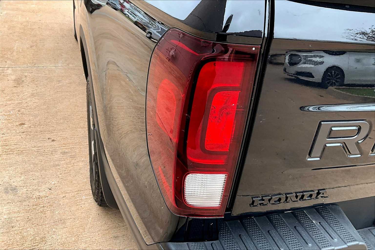 2024 Honda Ridgeline RTL photo 26
