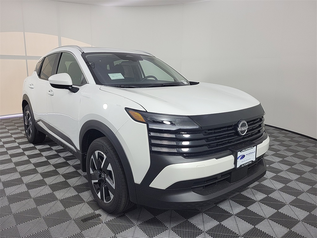 2025 Nissan Kicks SV photo 3
