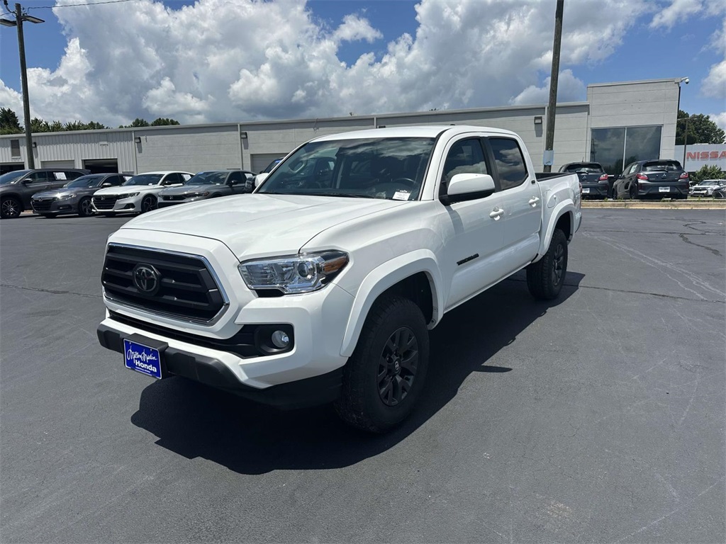 2023 Toyota Tacoma SR5 photo 3