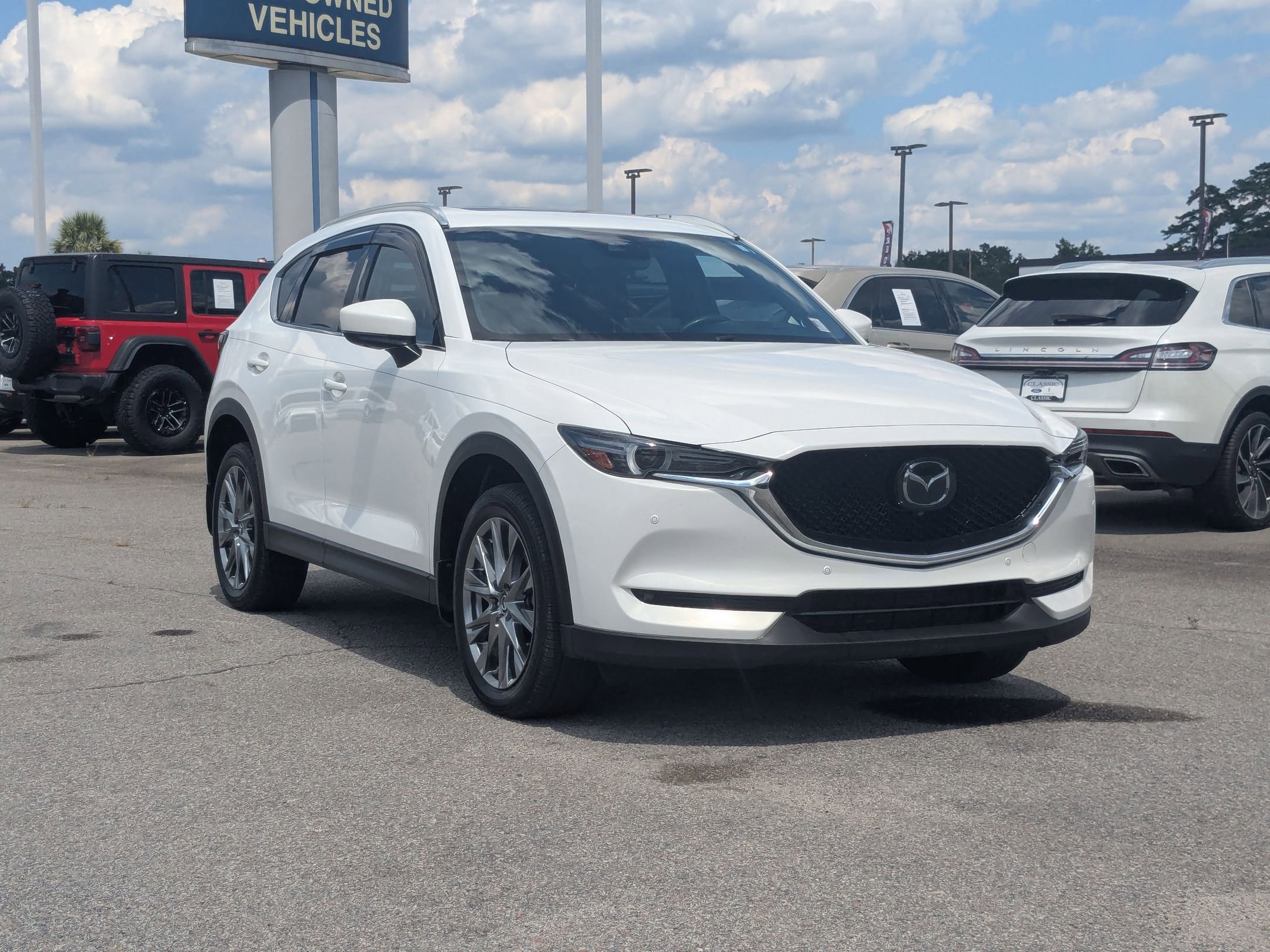2020 Mazda CX-5 Signature photo 3