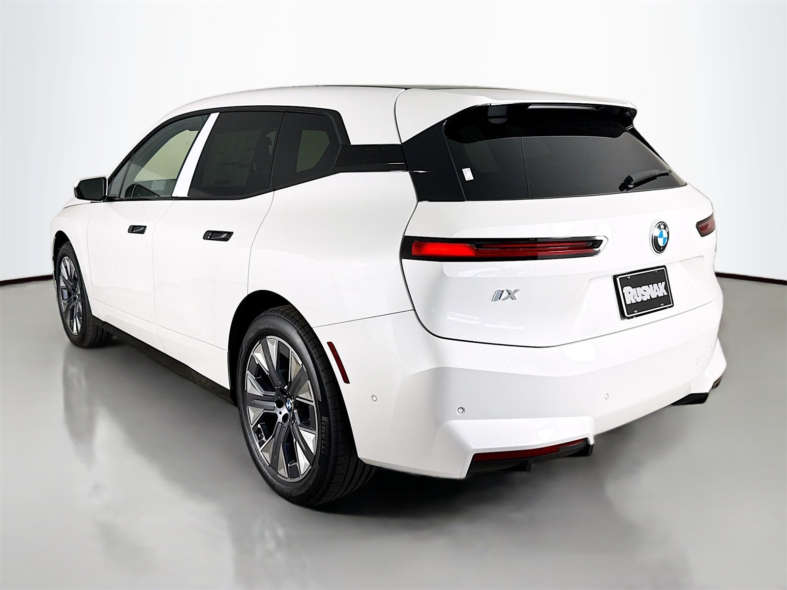 2026 Bmw iX photo 5