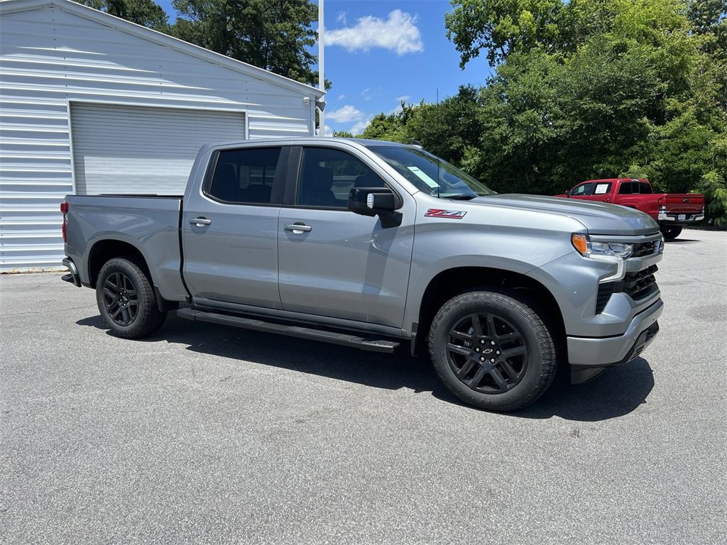 2025 Chevrolet Silverado 1500 RST photo 2