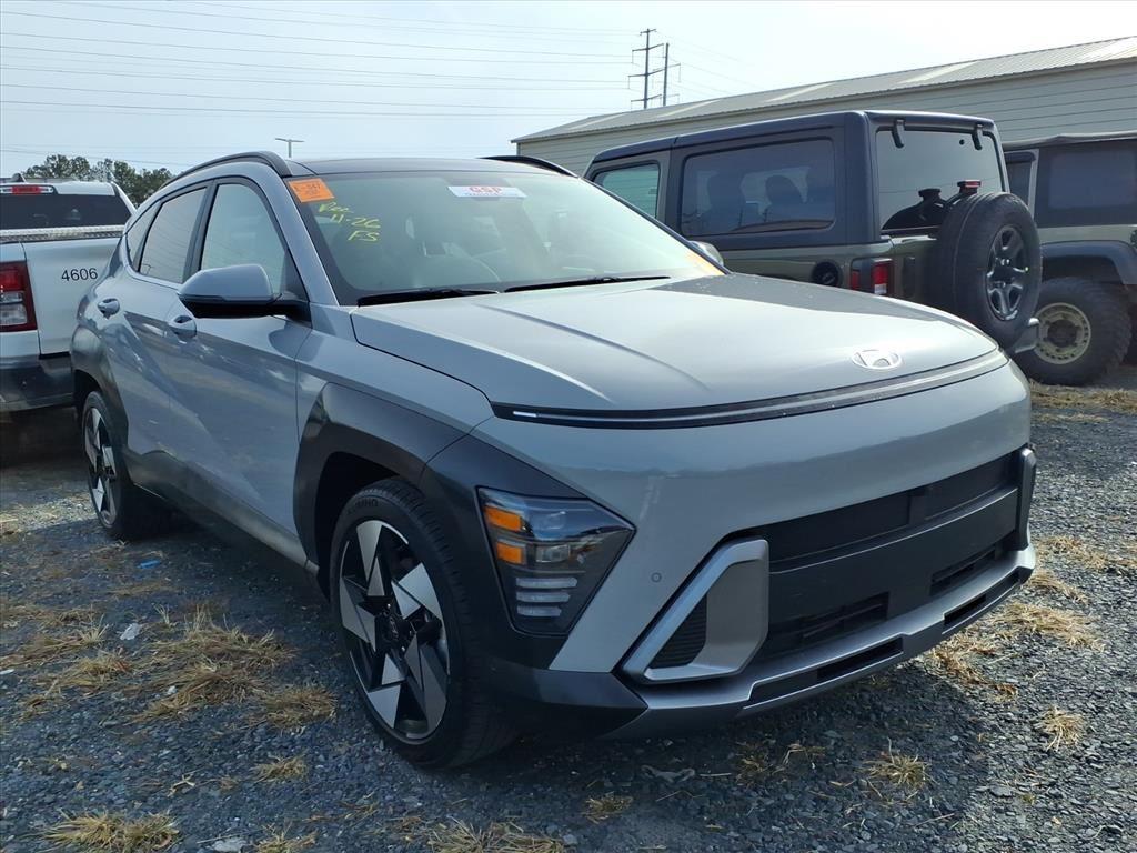2024 Hyundai Kona Limited photo 3