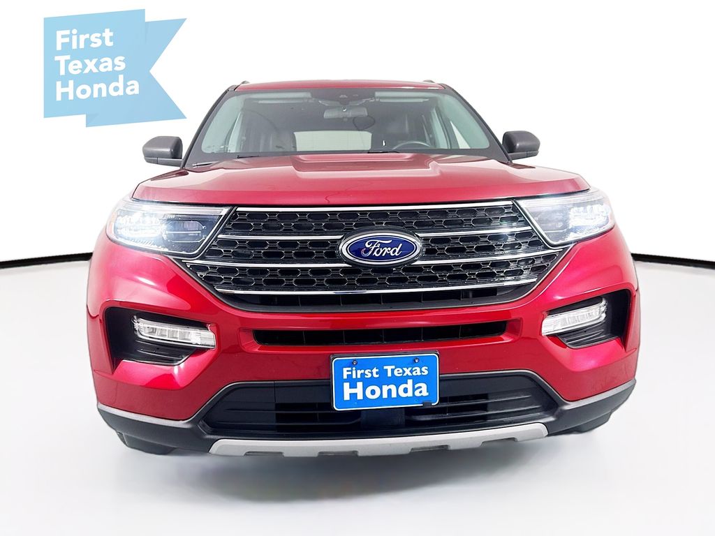 2022 Ford Explorer XLT photo 2