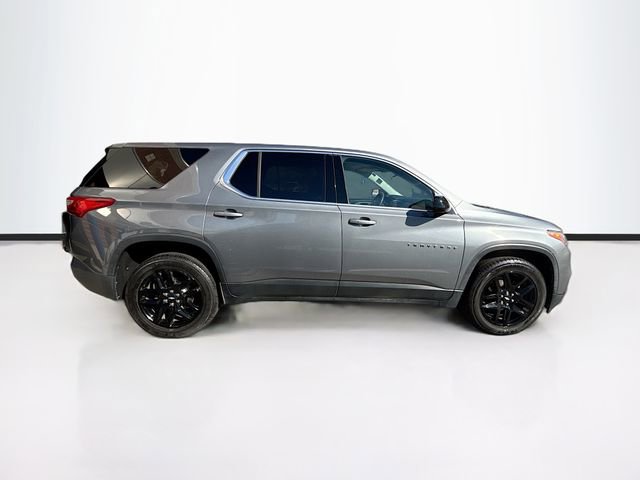 2018 Chevrolet Traverse LS photo 4