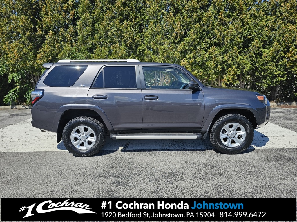 2018 Toyota 4Runner SR5 photo 8