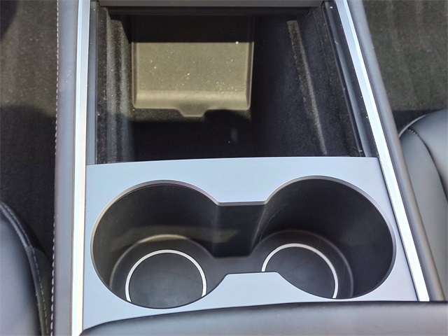2022 Tesla Model Y Long Range photo 15