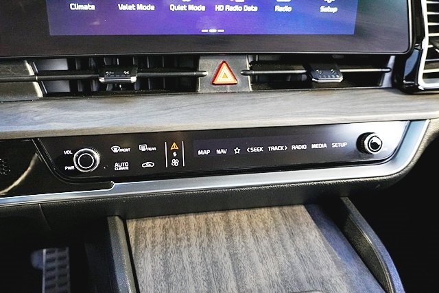 Used 2023 Gray Kia X-Line Prestige image 28