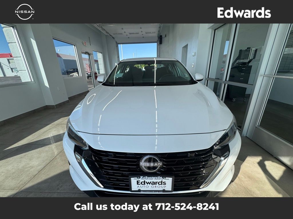 2025 Nissan Sentra S photo 3