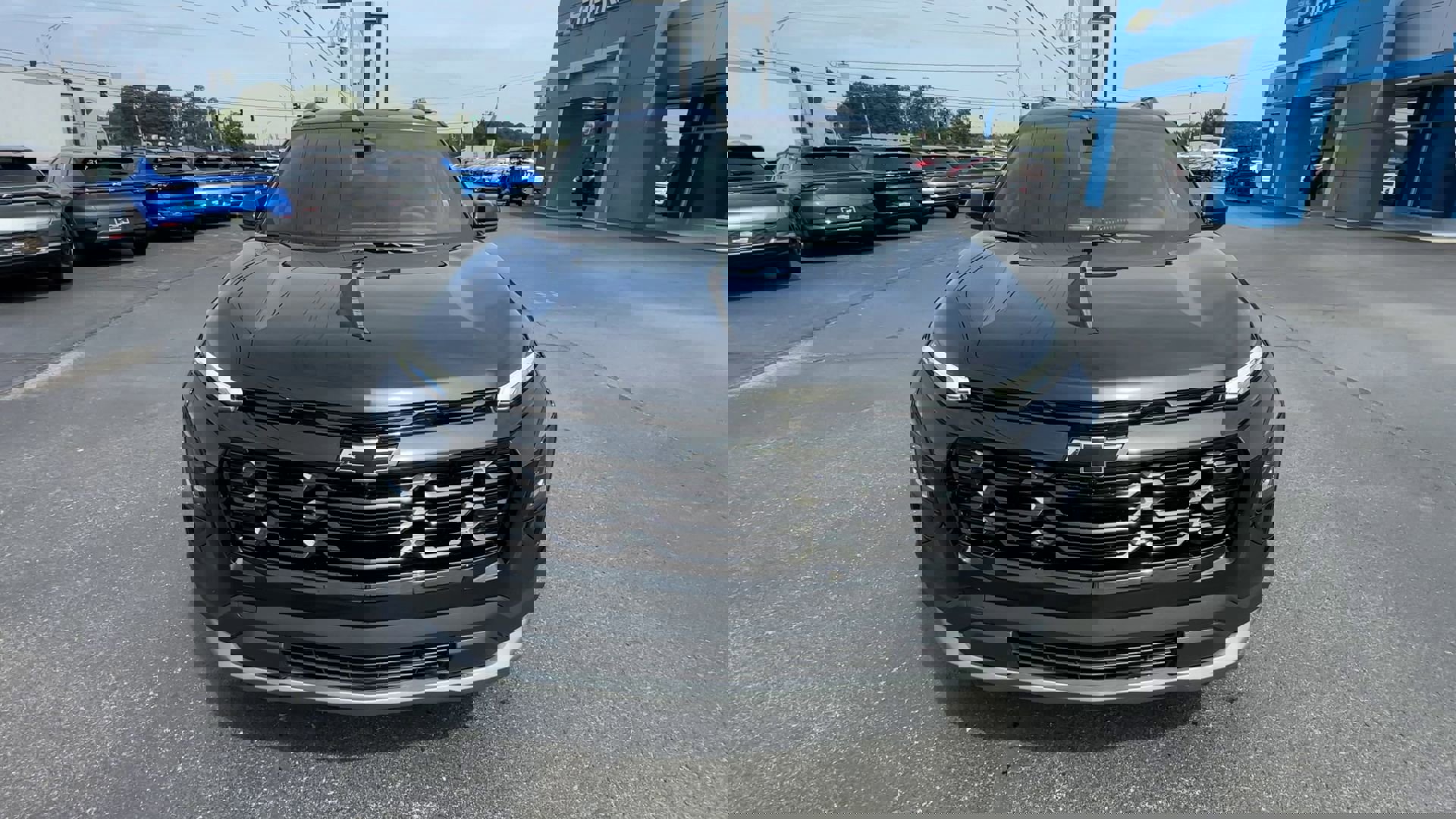 2026 Chevrolet Equinox LT photo 3