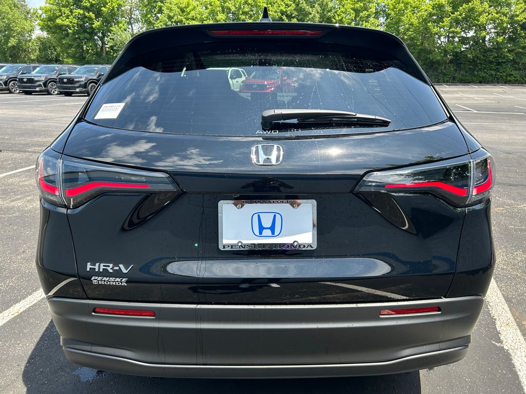 2026 Honda HR-V LX photo 2