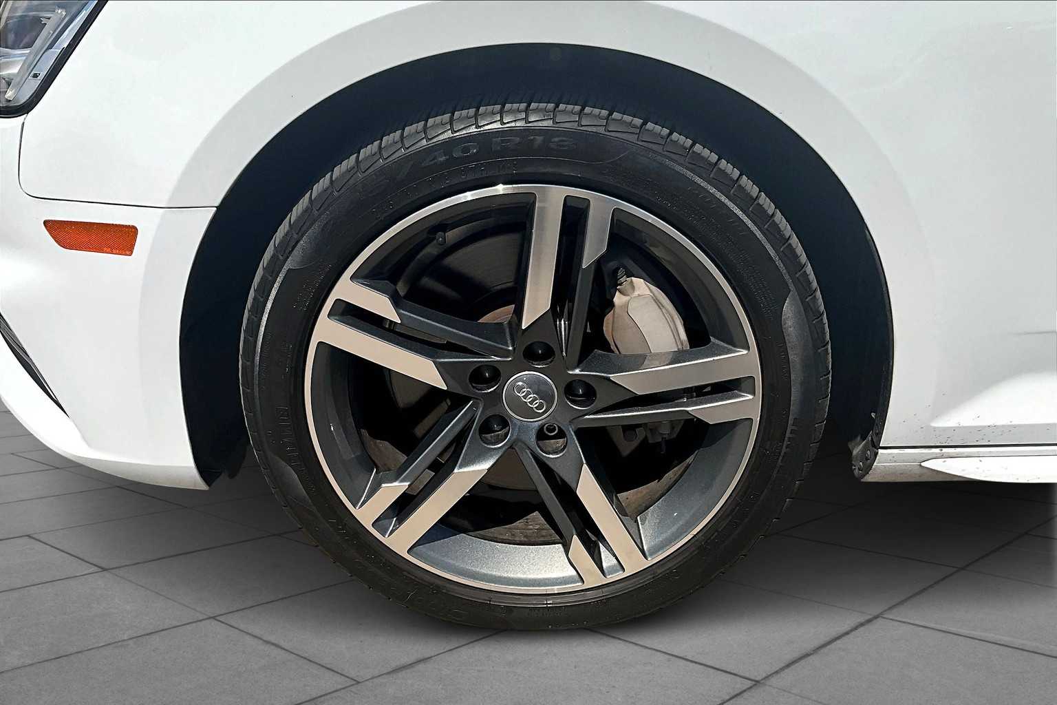 2018 Audi A4 Premium Plus photo 10
