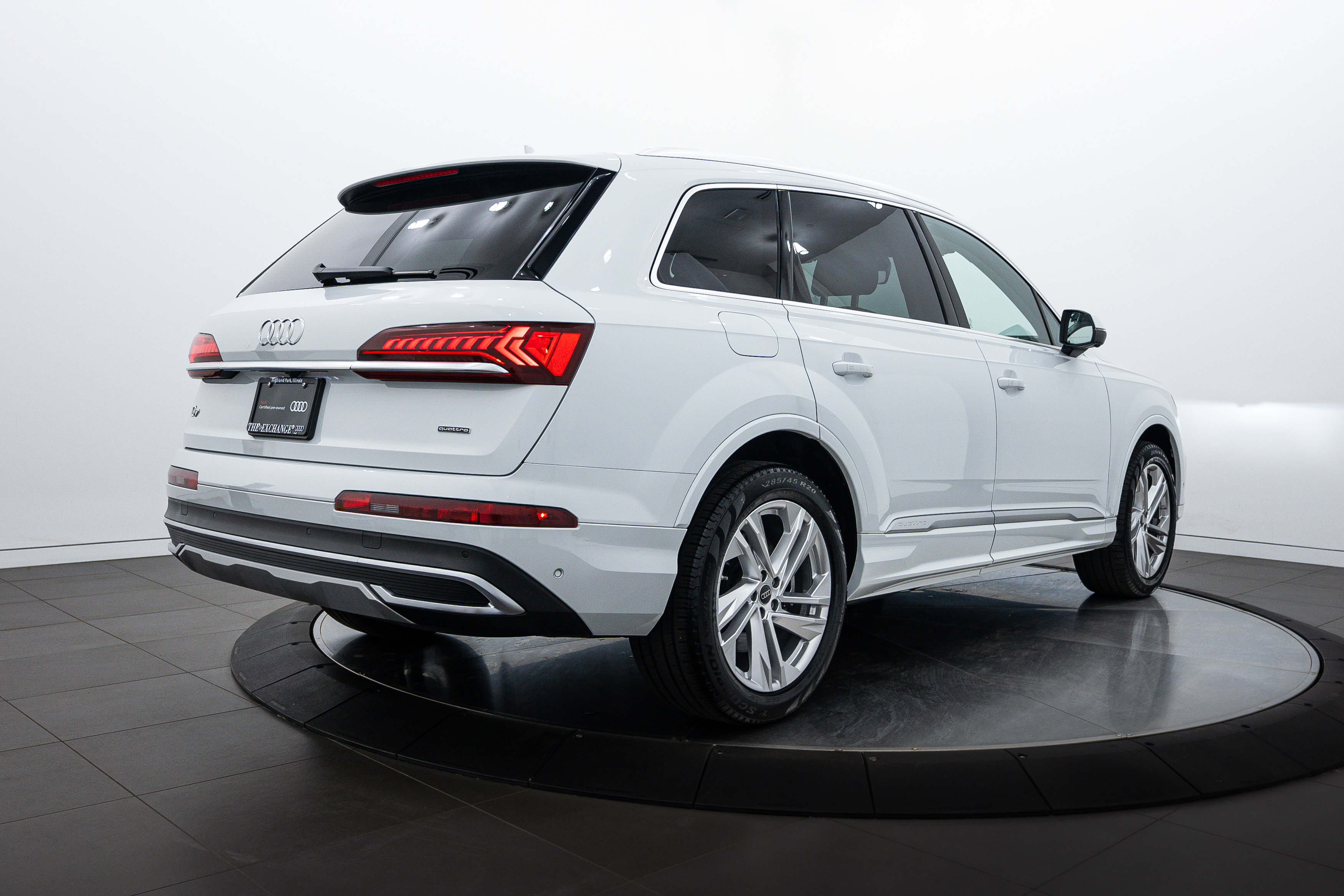 2024 Audi Q7 Premium Plus photo 3