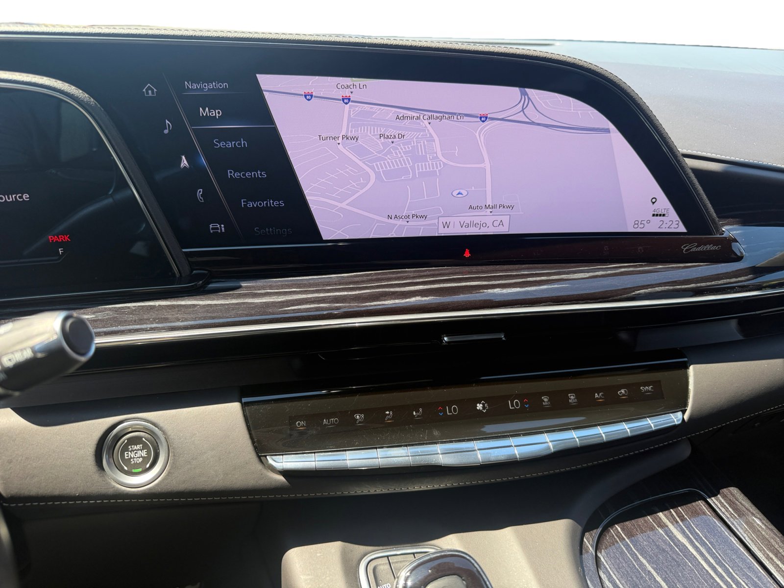 2023 Cadillac Escalade V-Series photo 12