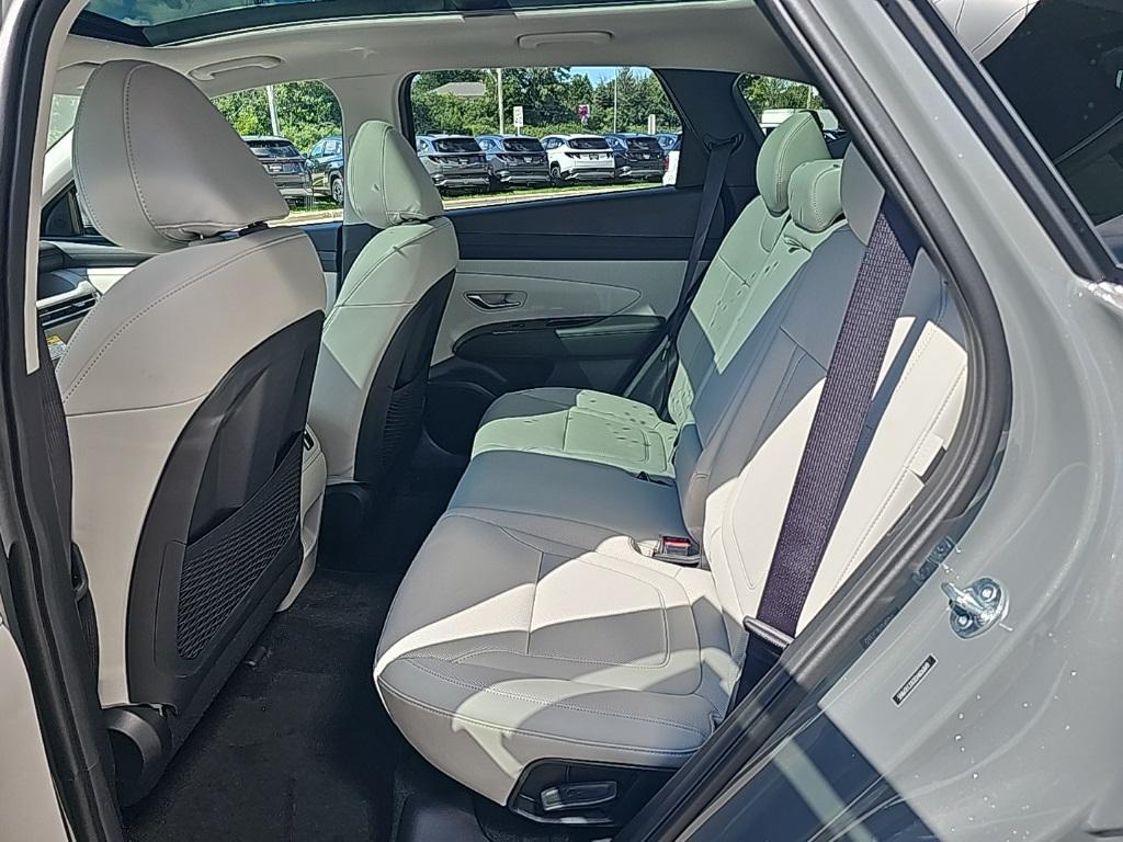 2025 Hyundai Tucson Limited photo 26