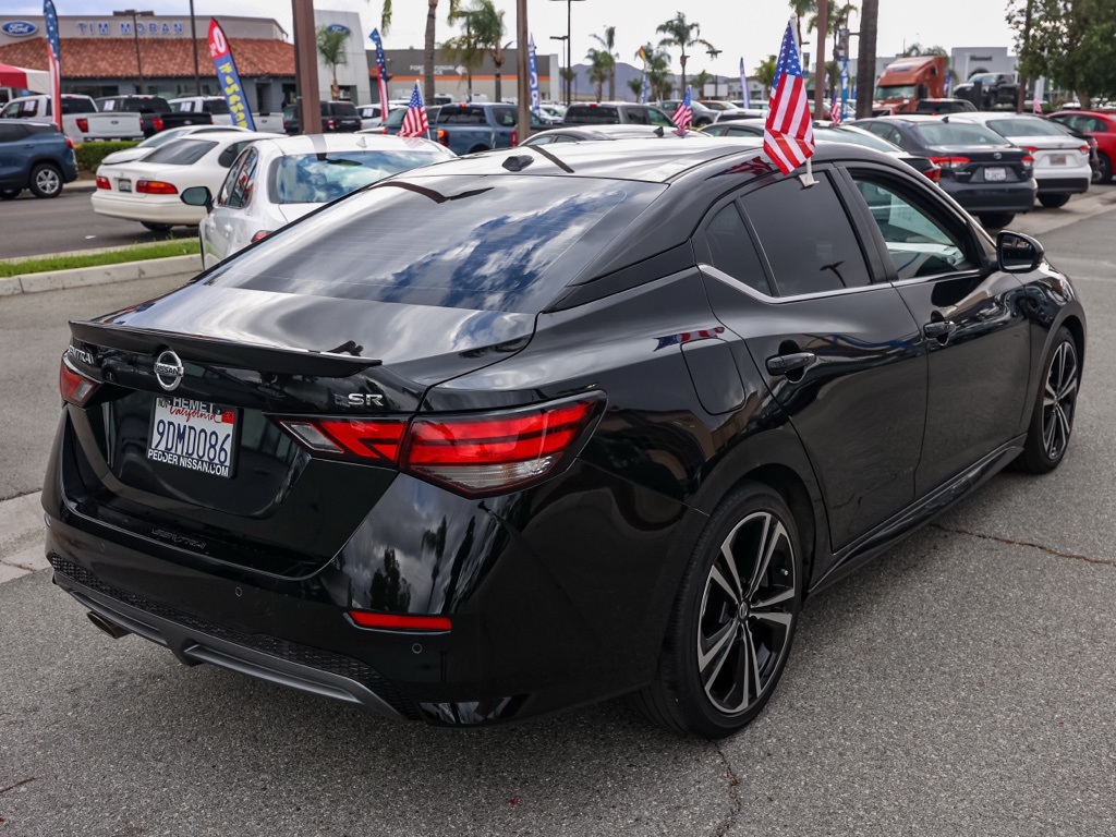 2022 Nissan Sentra SR photo 3