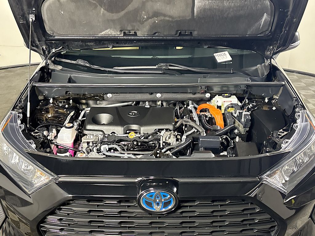 2021 Toyota RAV4 Hybrid LE photo 20