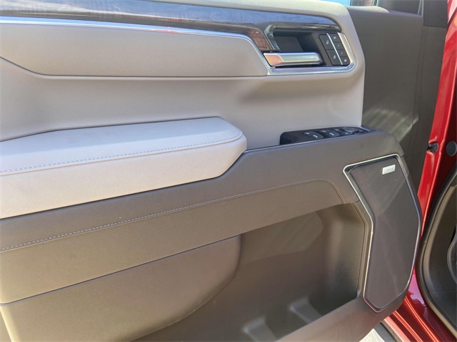 2025 Chevrolet Silverado 1500 LTZ photo 12
