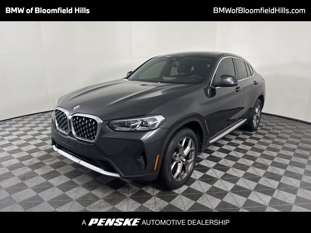 2022 BMW X4 30i's photo