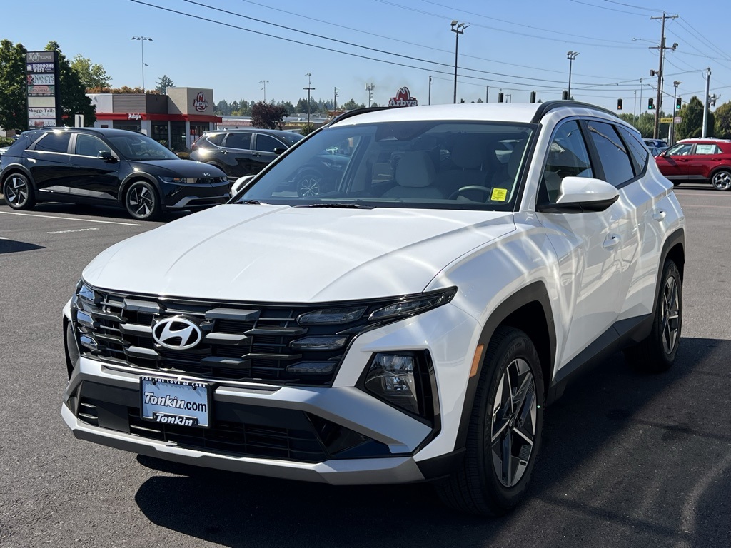 2025 Hyundai Tucson SEL photo 2
