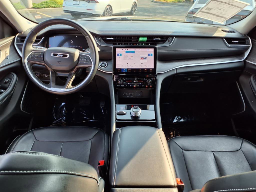2022 Jeep Grand Cherokee Limited photo 4