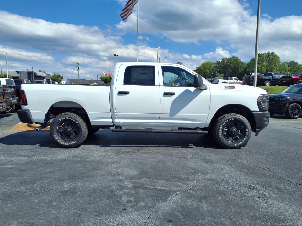 2026 Ram 2500 Tradesman photo 16