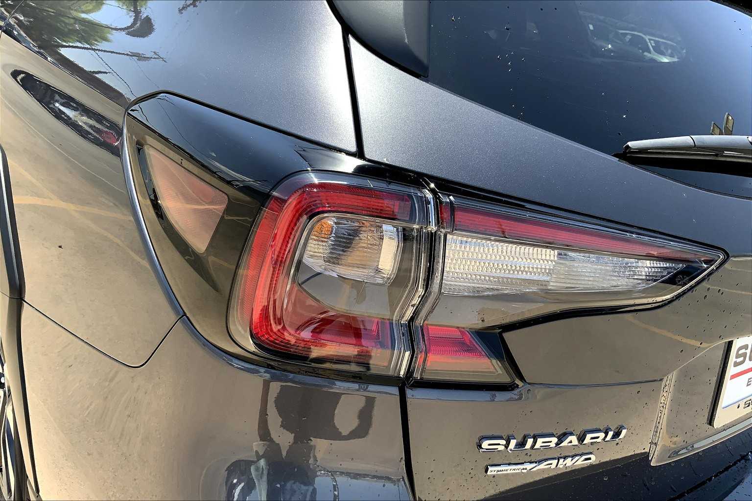 2025 Subaru Outback Touring XT photo 14