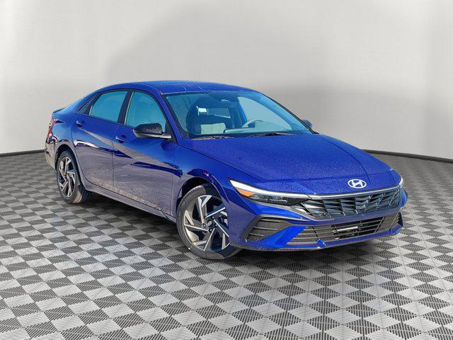 2025 Hyundai Elantra SEL's photo