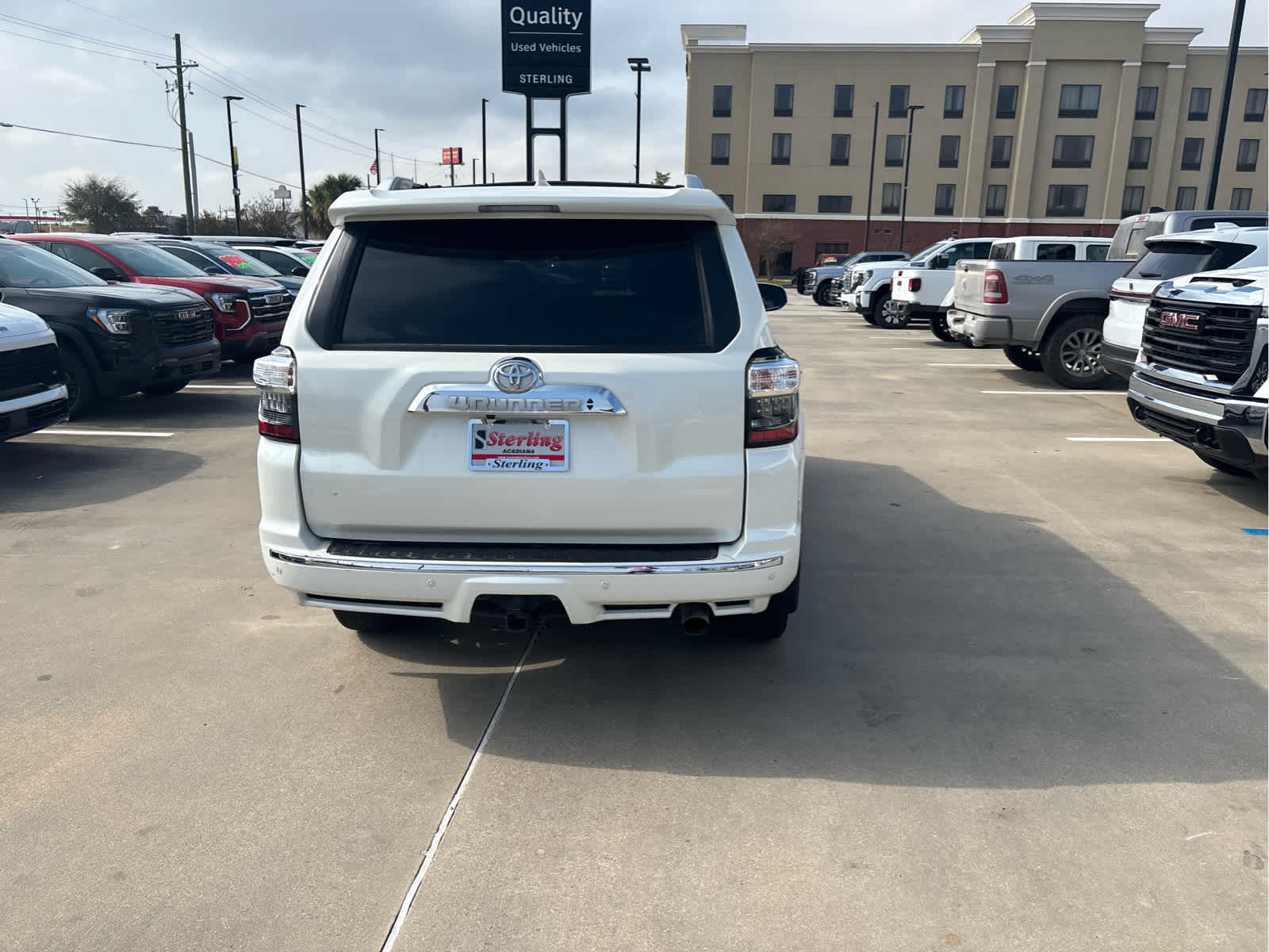 2023 Toyota 4Runner Limited photo 2