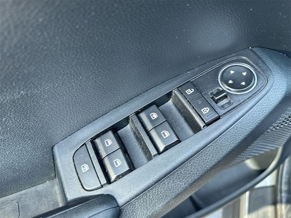 2022 Kia Seltos LX photo 19