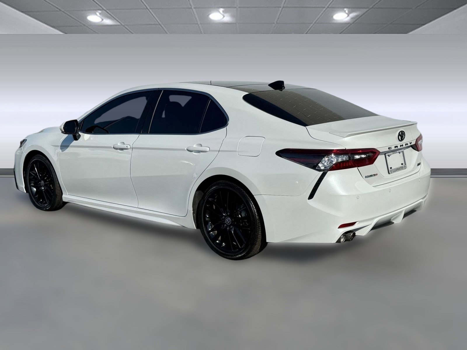 2022 Toyota Camry XSE photo 3