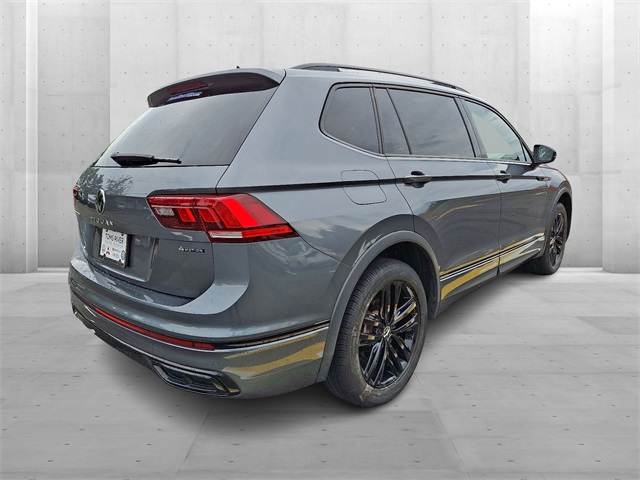 2022 Volkswagen Tiguan SE R-Line Black photo 4